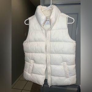 women’s puffer vest